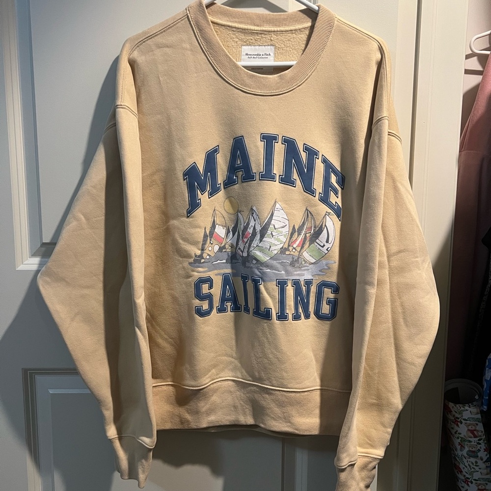 Abercrombie and Fitch Crewneck